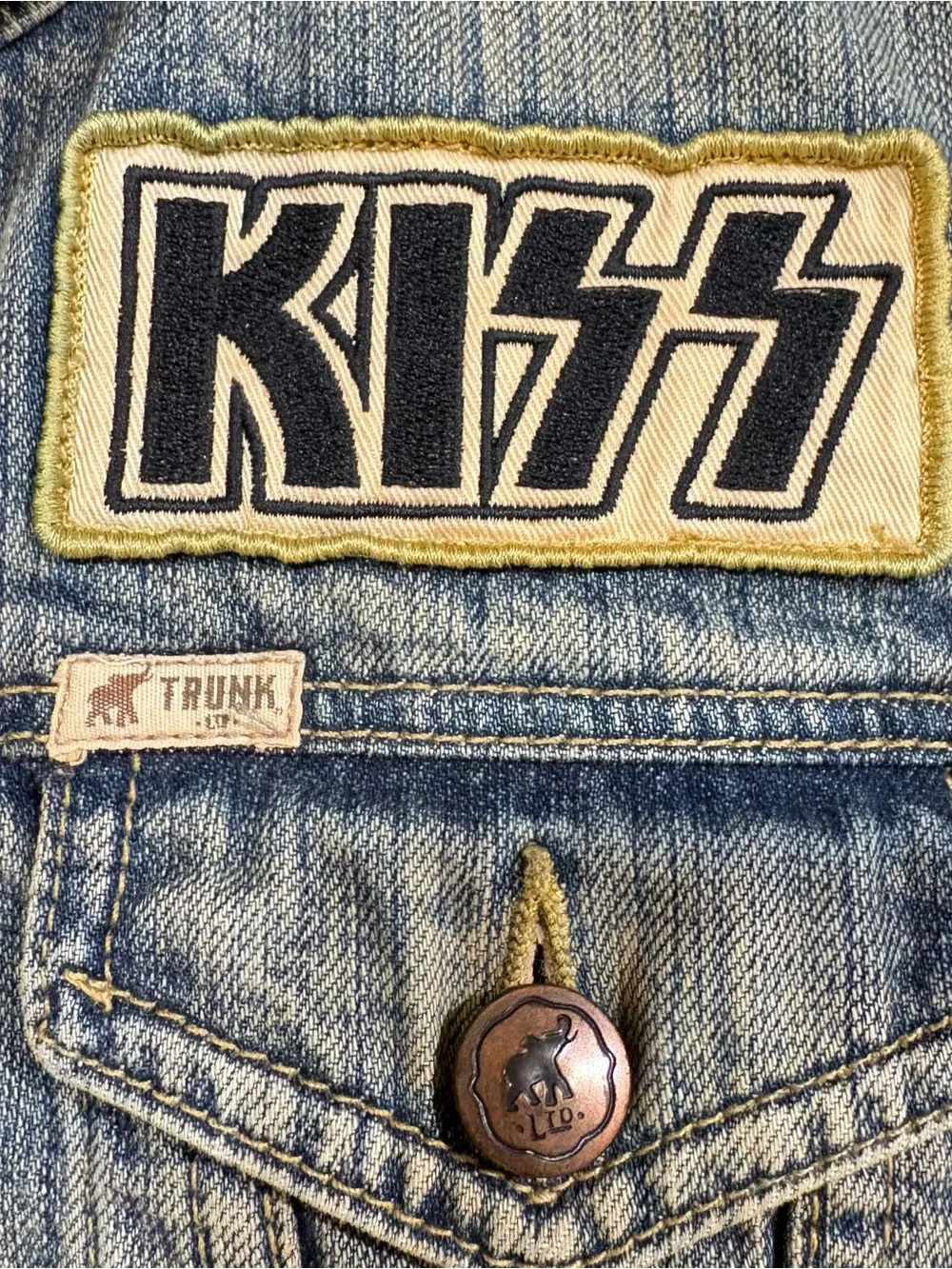 VTG 2005 Trunk Ltd Kiss Denim Jacket Reserve 88/150 Kids XL 16 P2P 1977 Graphic